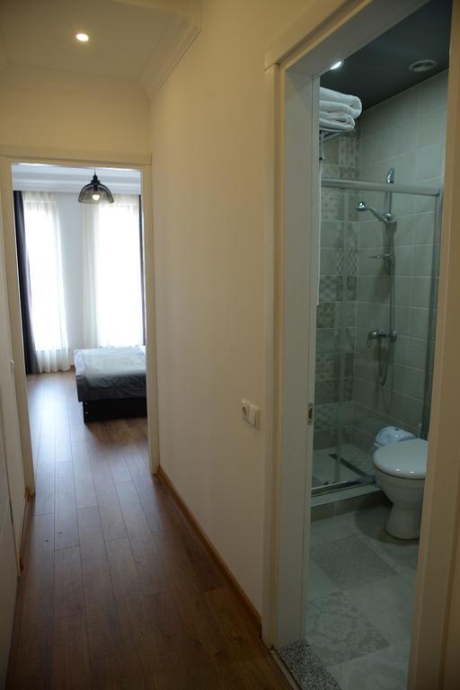 Guest House Gantiadi バトゥーミ エクステリア 写真