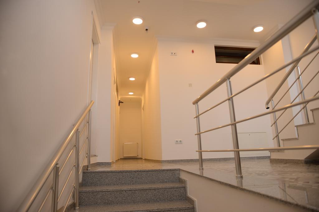 Guest House Gantiadi バトゥーミ エクステリア 写真